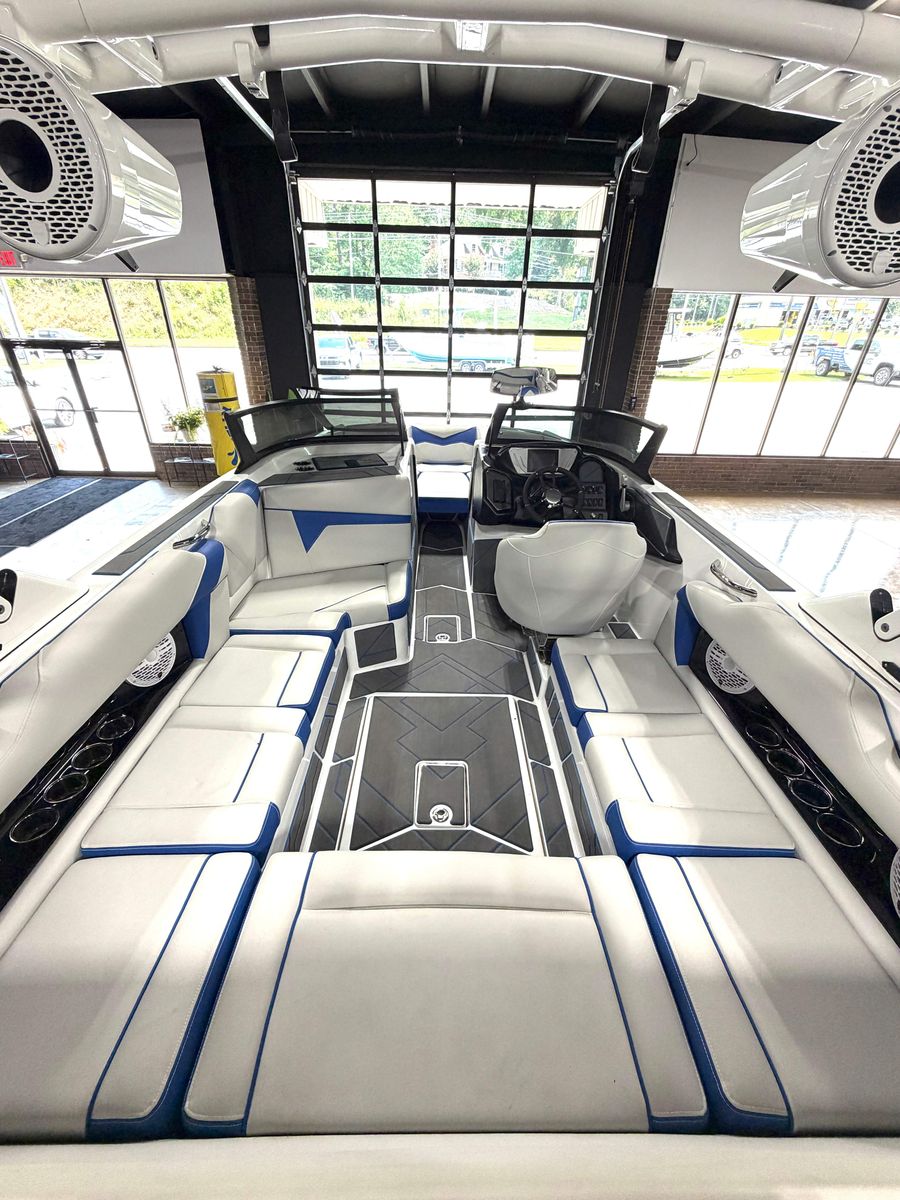 2022 Supreme S220, photo 6 of 18
